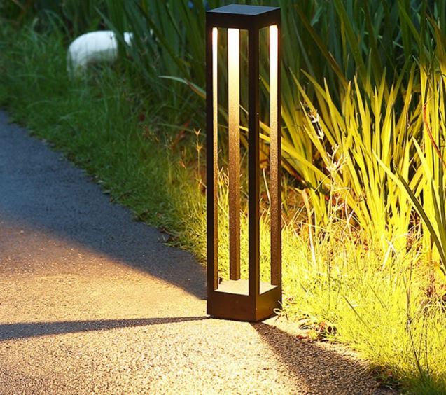 Đèn cột trang trí sân vườn ngoài trời DSV06