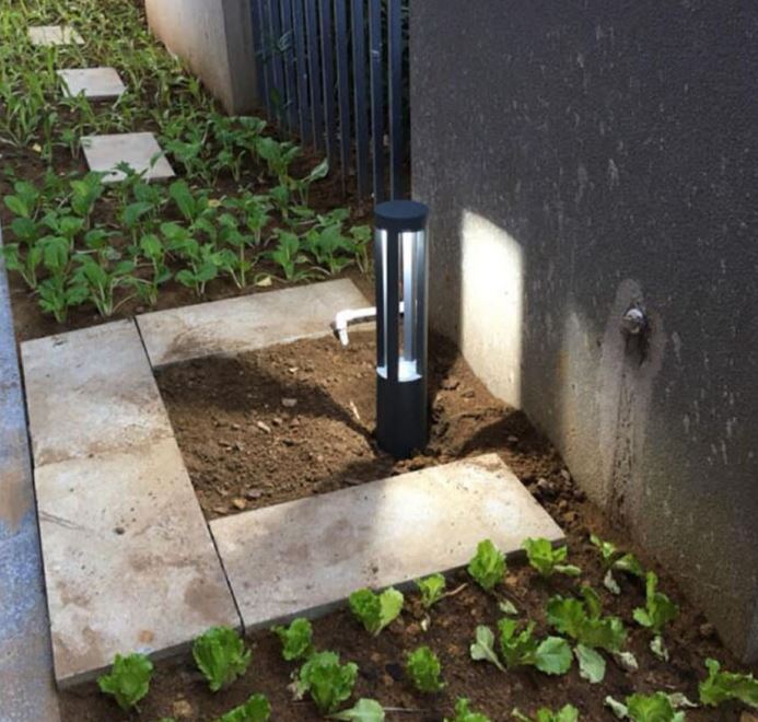 Đèn cột trang trí sân vườn ngoài trời DSV07