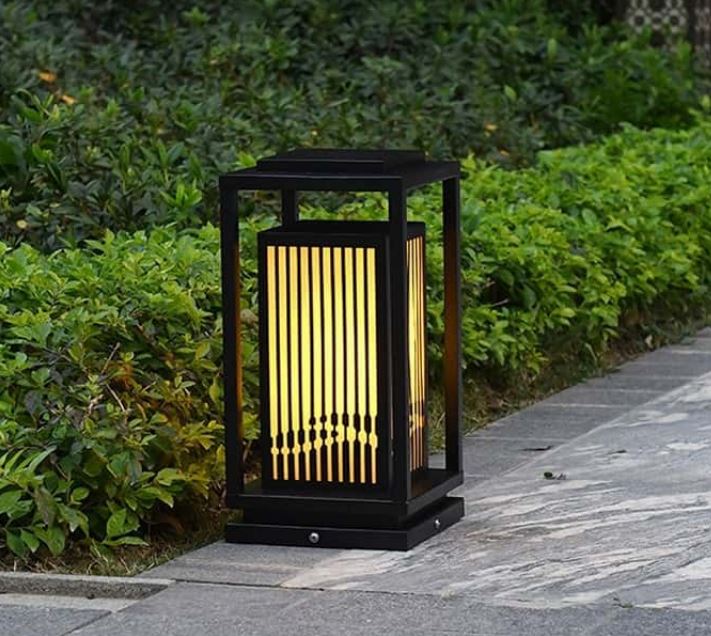 Đèn sân vườn biệt thự năng lượng mặt trời DSV16