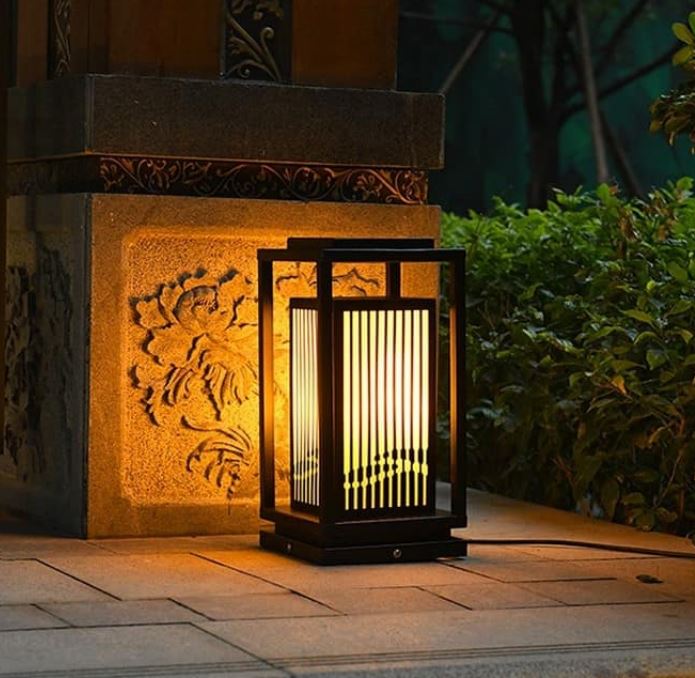 Đèn sân vườn biệt thự năng lượng mặt trời DSV16