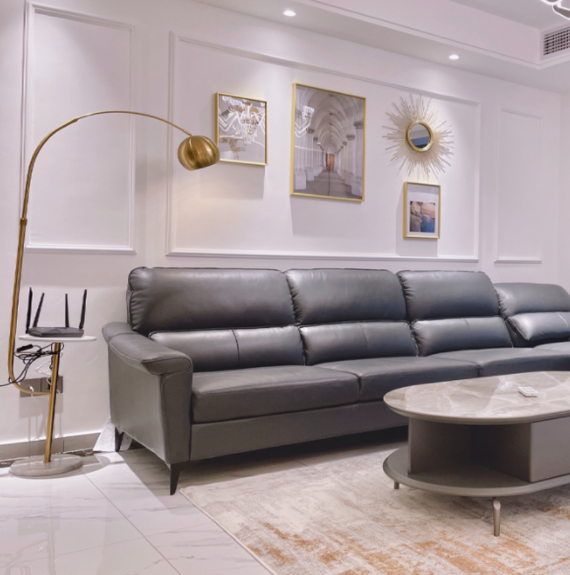 Mẫu đèn cây đứng Nordic kết hợp bàn decor