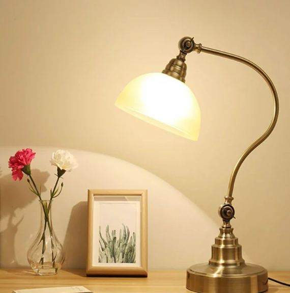 Đèn trang trí bàn làm việc thiết kế đẹp ĐĐB03